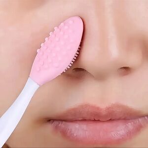 Pink Facial Cleansing Brush